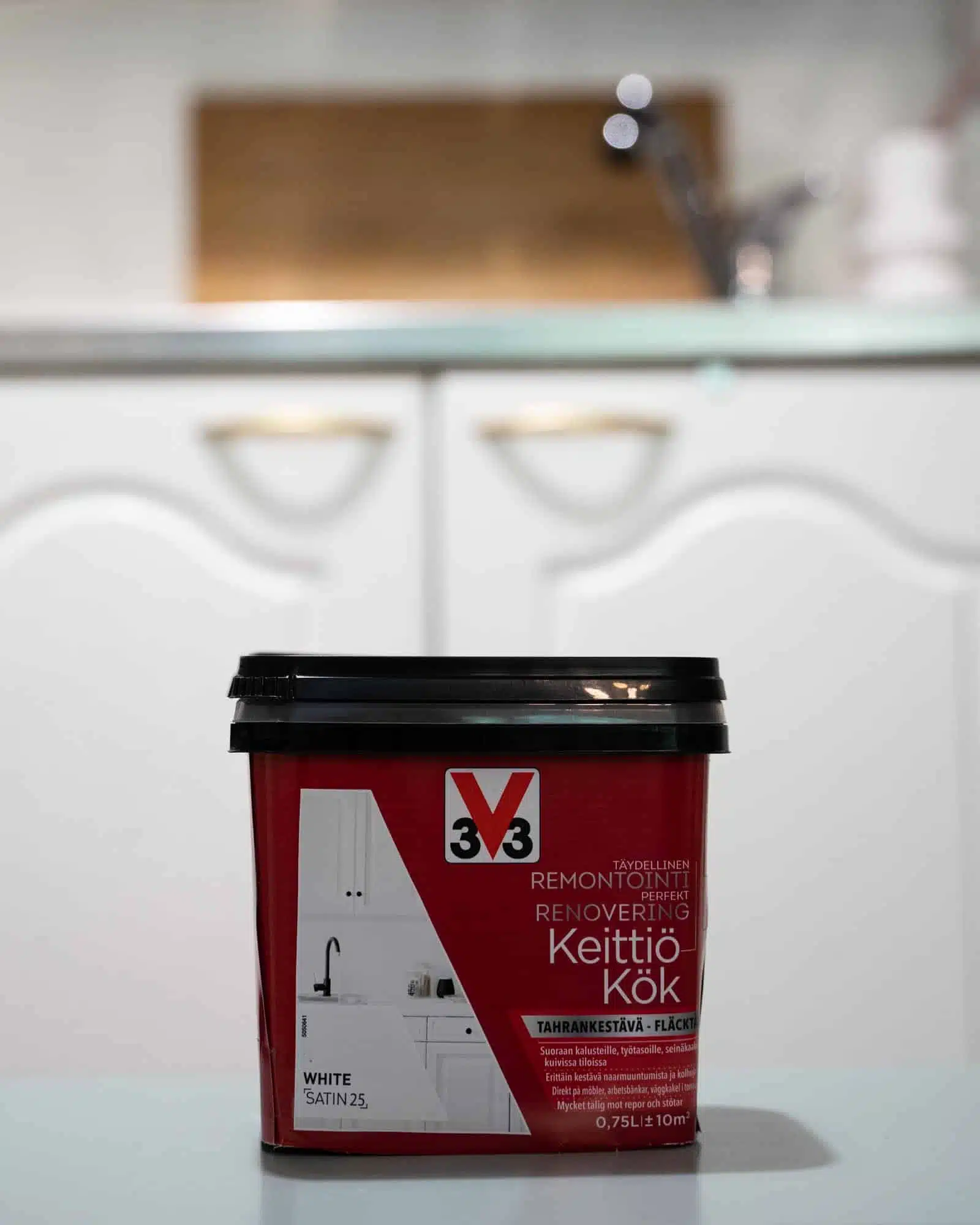 V33 Kalustemaali - Image 6